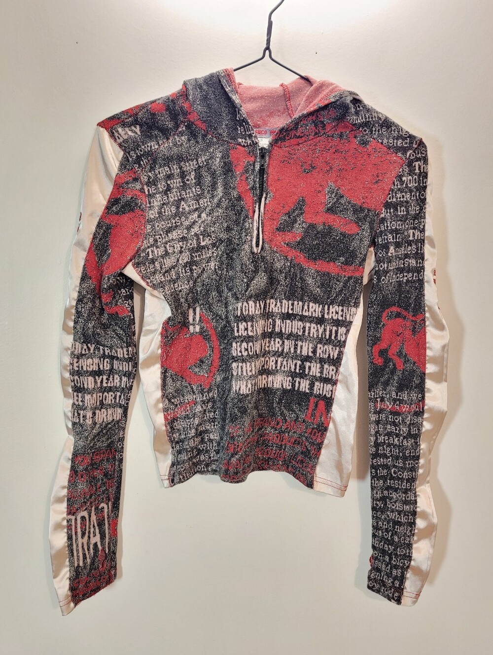 Parasuco Vintage Y2k Red, Black Graphic Half-Zip Hoodie Sweater - Size S